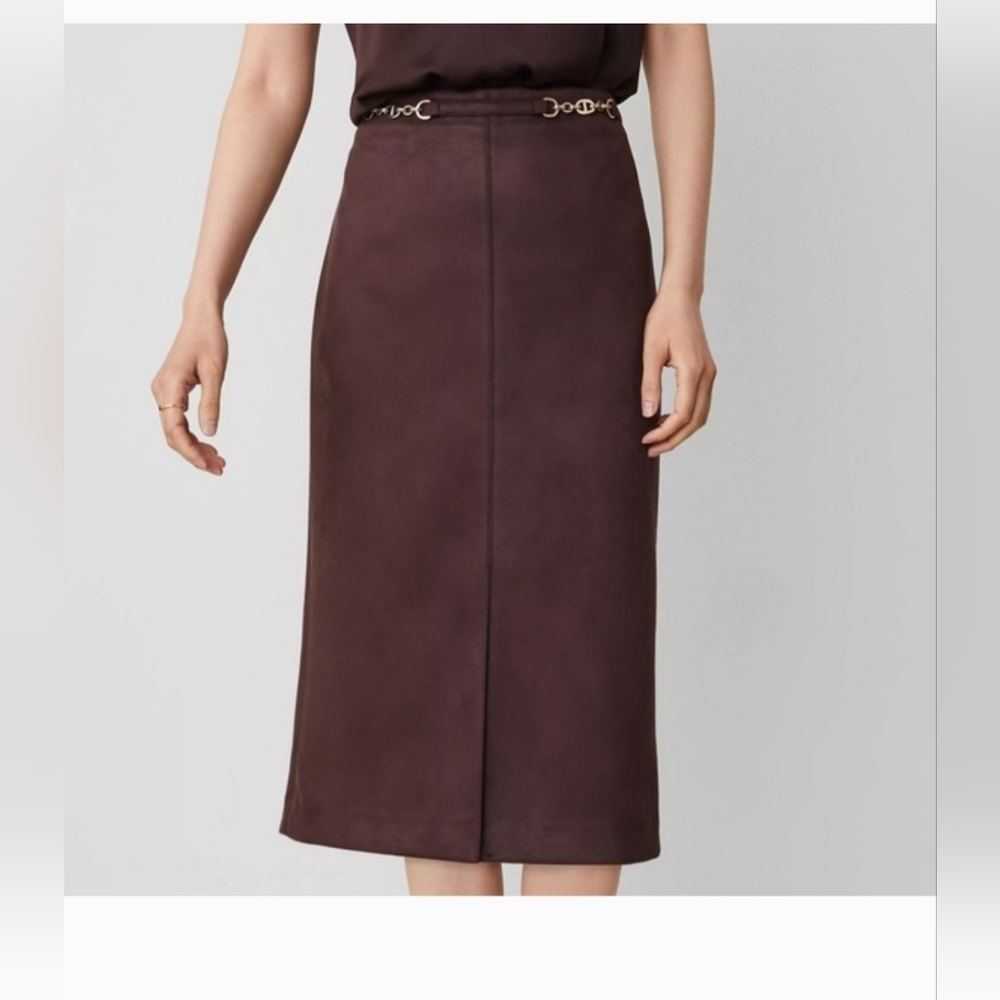 NEW Ann Taylor Faux Suede Chain Waist Skirt (Dark Brown/Chocolate) Women's sz 2